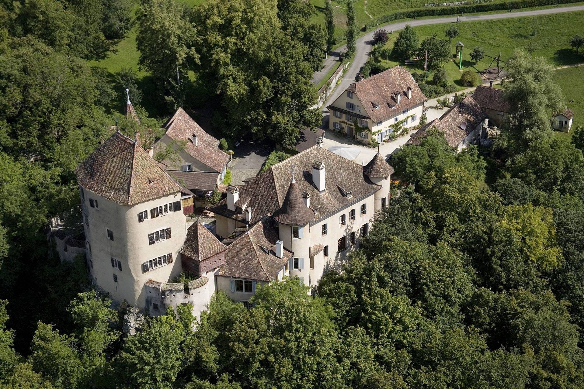 Schloss-Wildenstein_Foto-Guido-Schärli,-Hölstein.jpg