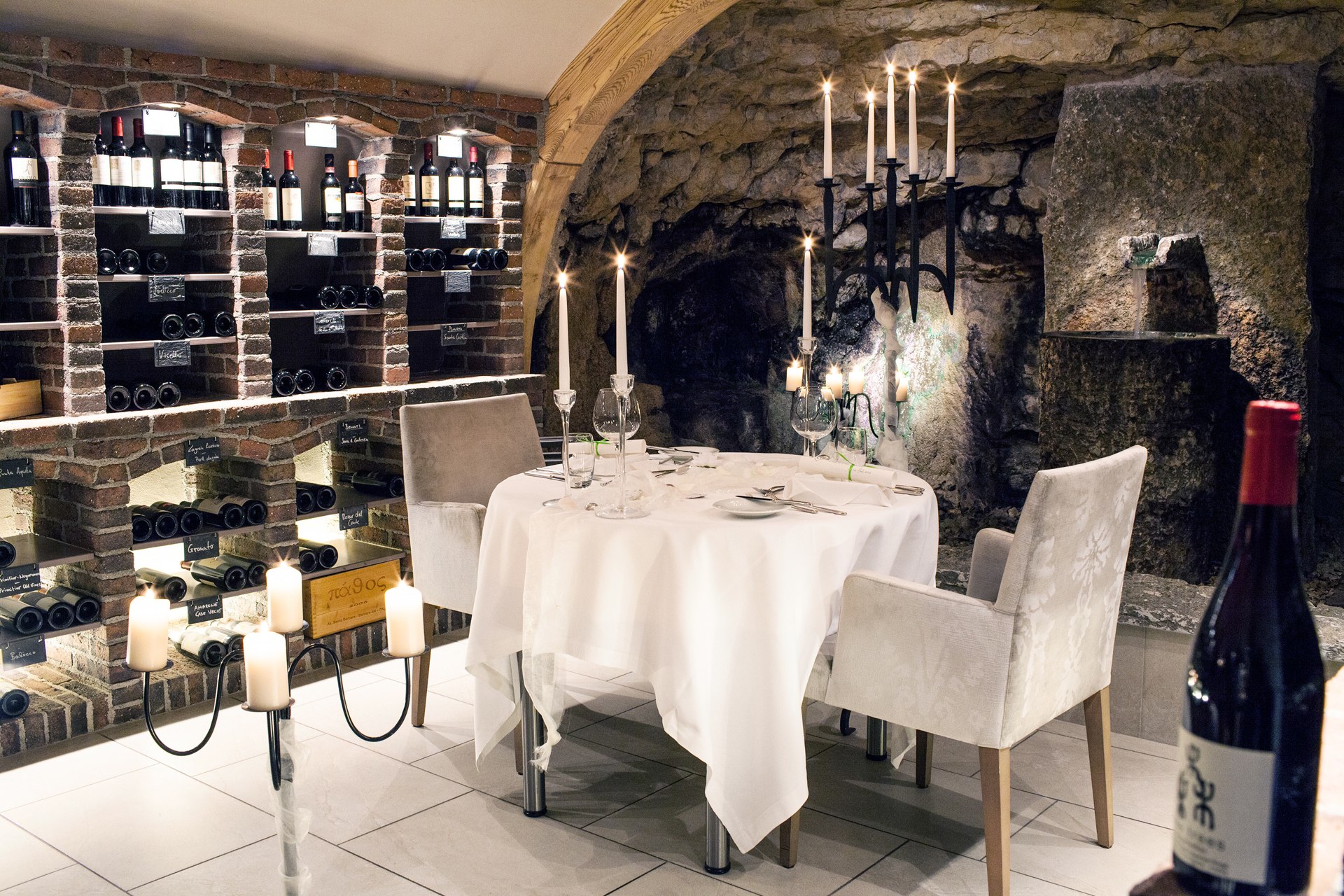 bad-bubendorf-hotel-bubendorf-badhusli-grotte_045.jpg